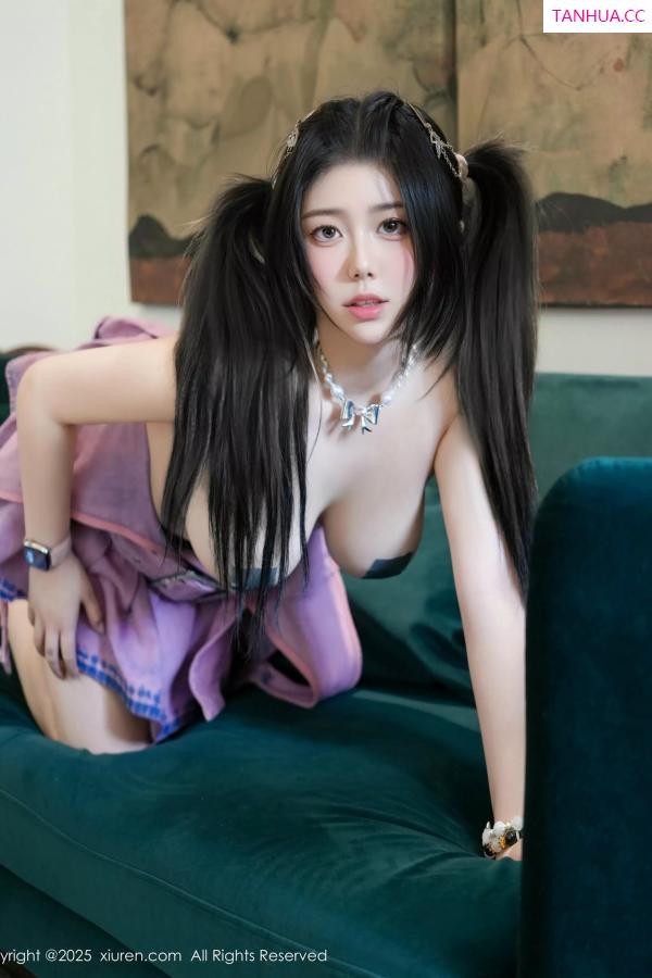 王女郎 Anglica Wang [XiuRen]高清写真图 2025.05.20 No.10297 诺诺Hsu 白色丝袜第53张图片